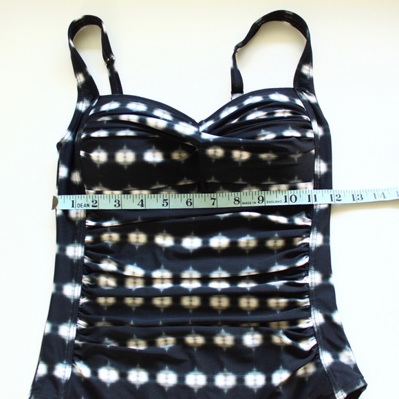 Niptuck Tummy Control Multi Cup Ruched Twist Front Size 6 Black Swimsuit - Picture 7 of 14